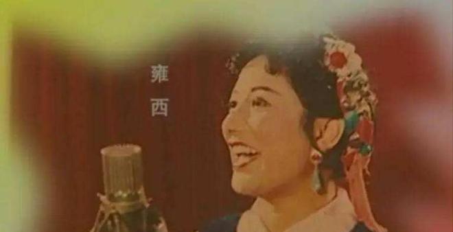 母亲与韩红的关系不和睦20年，其母亲的两个遗愿首曝出，令人慨叹