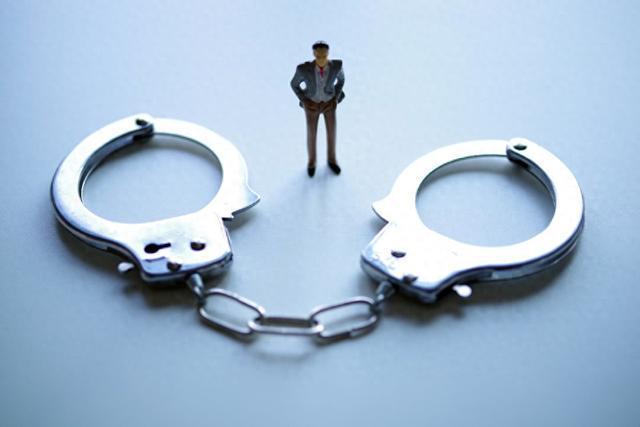 湖南机场集团董事长邱继兴涉嫌在饭局后性侵一女子，已被长沙警方刑拘