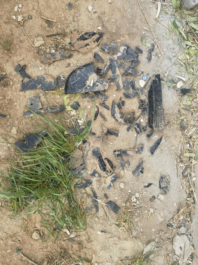 妻子驾车逃避持刀家暴引命案：丈夫趴车机盖甩落致死，妻子被控故意杀人一审获刑11年
