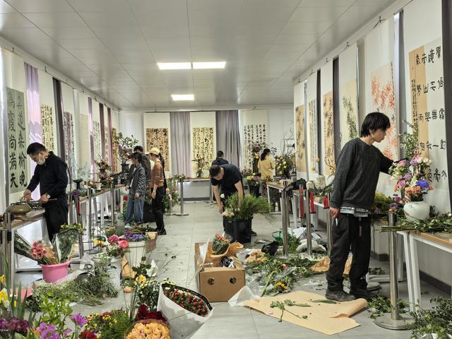 月季与艺术的完美邂逅 月季公园插花比赛精彩呈现