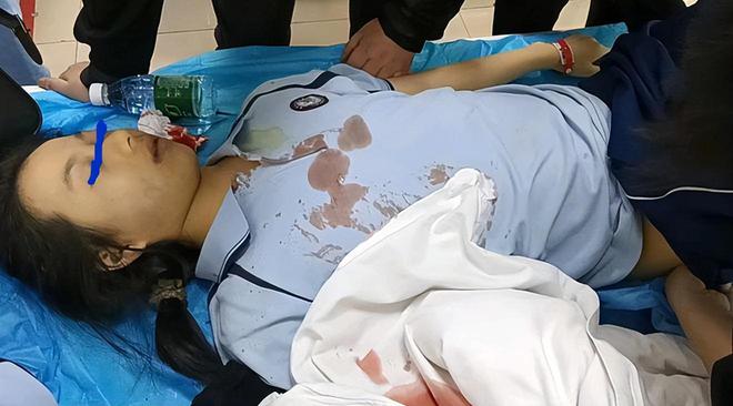 未满16岁女生遭老师性侵，女生自杀，相关情节刚刚被媒体曝出