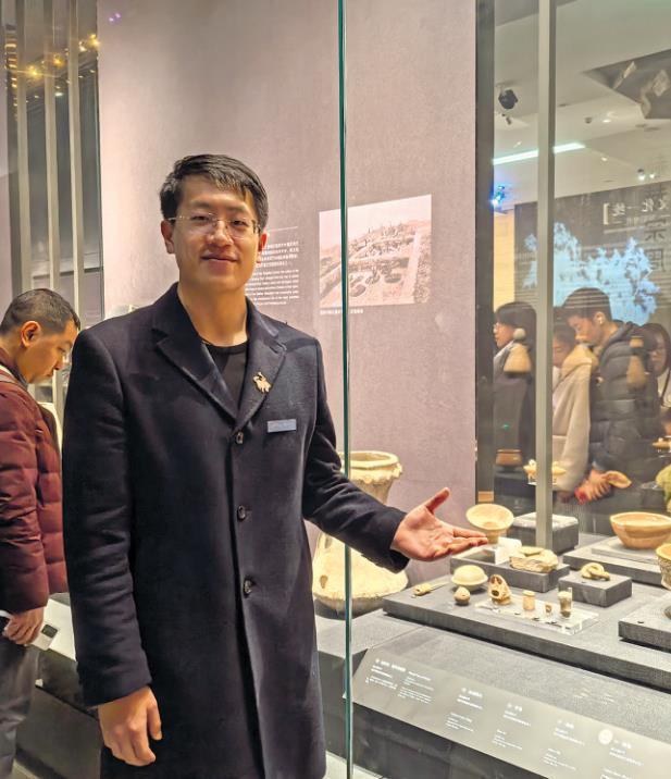 文化中国行|骨雕人头像遇见新石器时代的“先民”