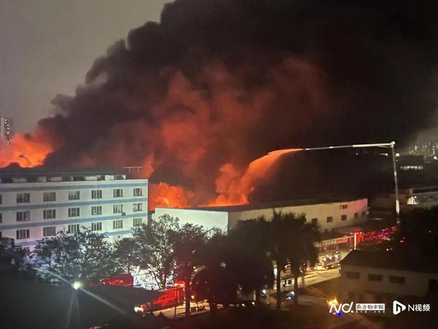 广东佛山一工业园突发火灾，“有爆炸声传出”！无伤亡