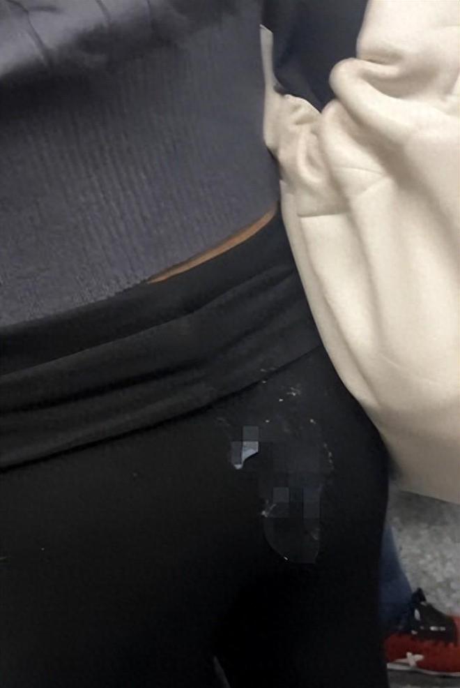 男子在地铁上猥亵女乘客新情况：拍视频女子遭网暴，造谣者被拘留