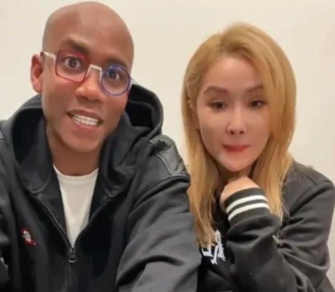 NBA球星马布里宣布与中国妞结婚！并夸4妻子：她像母亲般照顾我