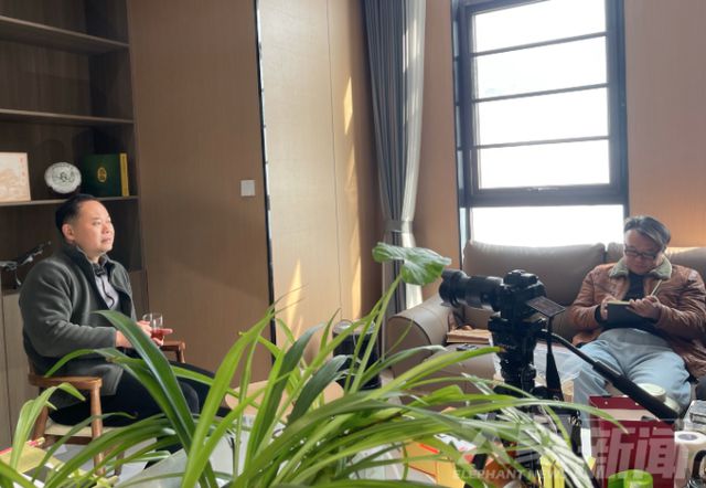 河南检察官成5千万粉丝网红，对话“听风的蚕”：粉丝越清醒我越自信