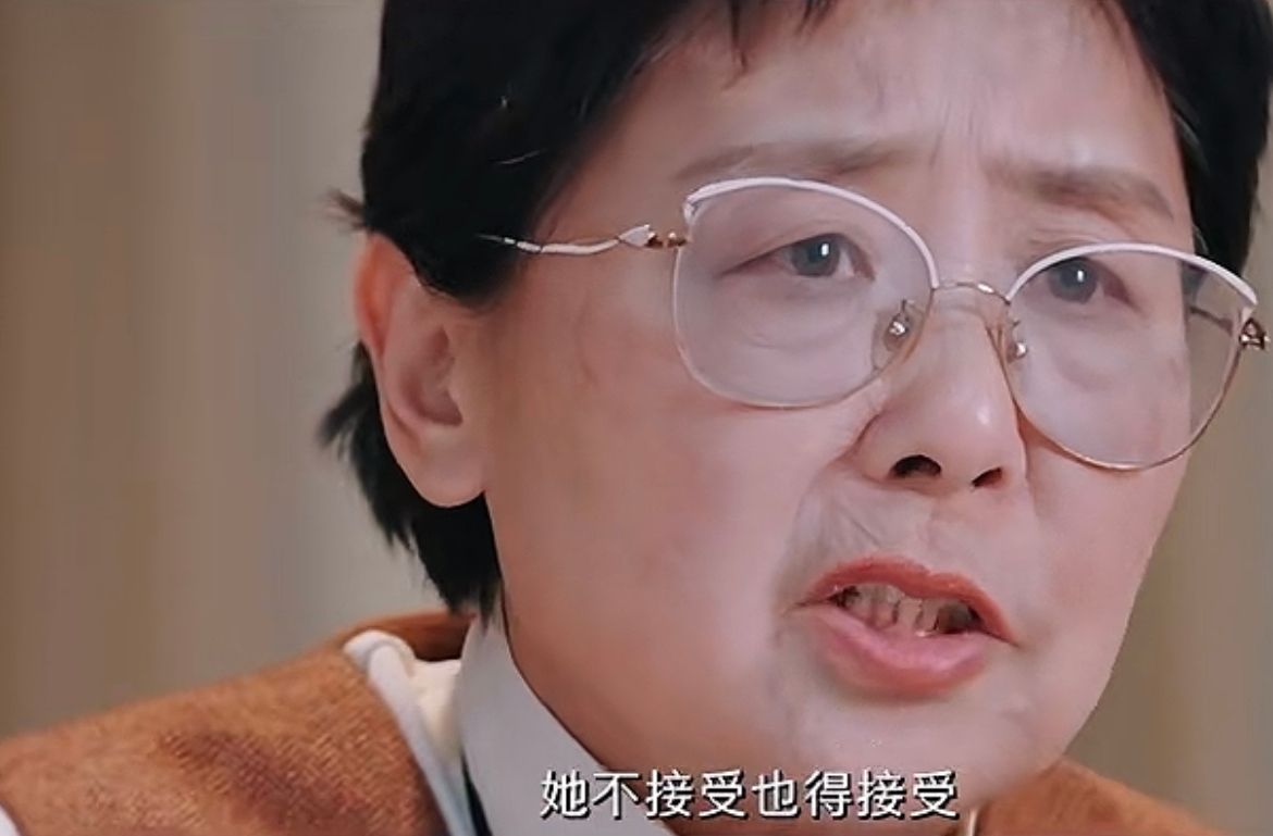 黄圣依与妈妈相处模式好窒息 令网友们感到困惑