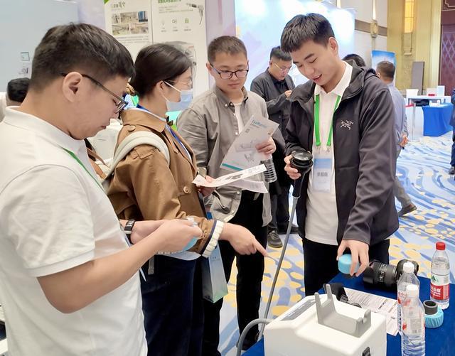 五维大师V-Engine 5D Pro矢量深层筋膜仪亮相中国康复医师年会