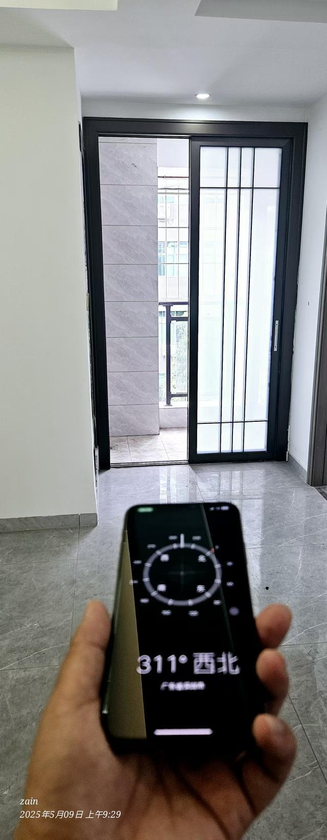 实地查看法拍房“出入大”，男子欲退2万保证金遇阻；阿里平台：未注明含公摊，已协商退款