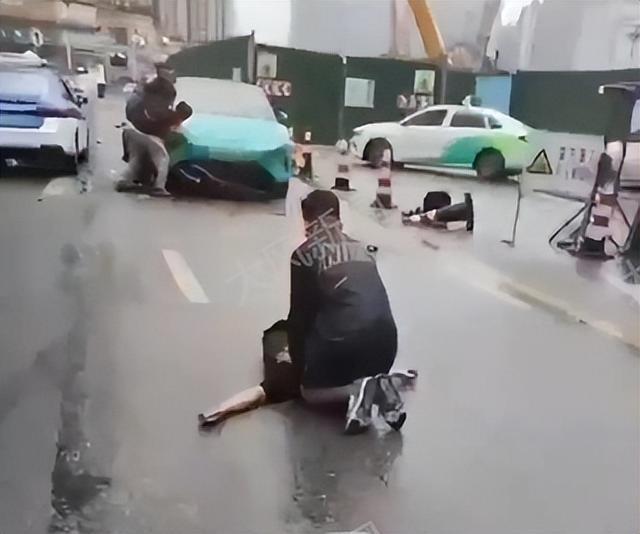 贵阳一辆小米SU7发生车祸，交警证实正调查处理