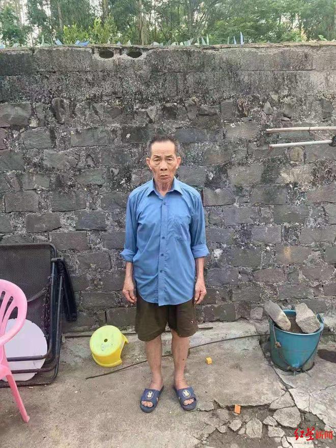 七旬老人为护孙儿砍伤醉汉服刑8个月，申诉后认定正当防卫申请国赔