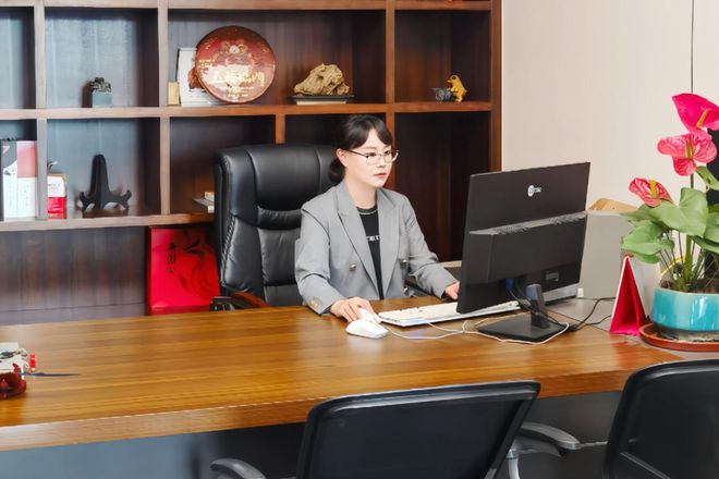 京师（深圳）律所高级合伙人陈博倩：以法为舵以情为舟 在法律服务领域破浪前行