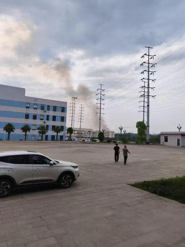 大风追踪 | 27岁男子纺织厂纵火被刑拘，火灾未造成人员伤亡
