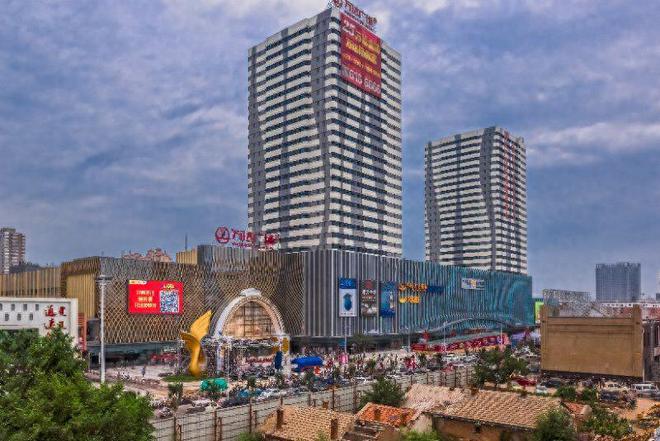 奶茶店商户举报“续约前，万达商场管理人员私人账户收3万元”；万达集团、通辽市监局将调查