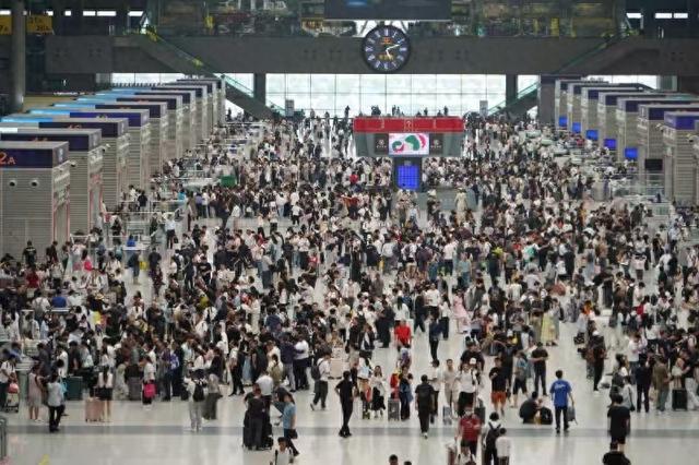 国铁郑州局端午运输今日启动 预计发送旅客375.9万人