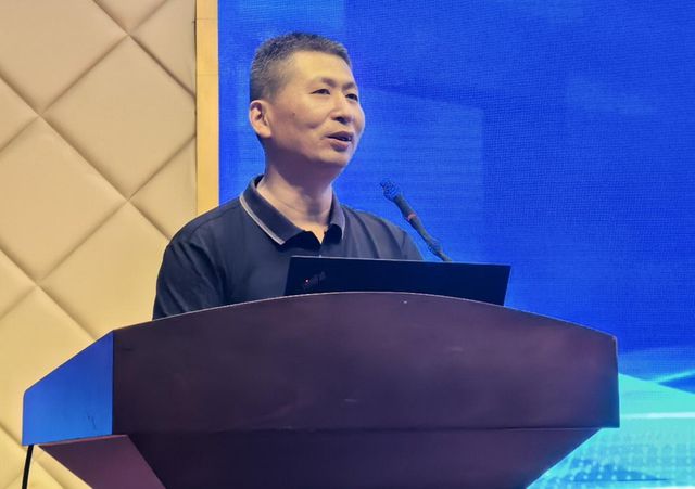 郑州美术学科校本课程观摩展示刚结束，有人已经期待第七届啦