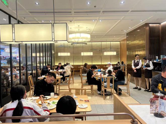 又关店！“米其林”小笼包鼎泰丰门店仅存14家
