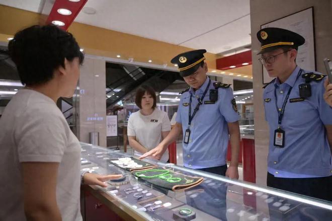 许昌监管部门对胖东来玉石展开检查，检查结果出炉，仍有网友质疑