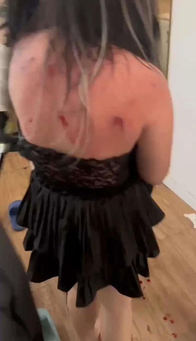 女孩遭多名男女毒打，还被强迫脱衣侮辱，一女网红参与，详情曝出