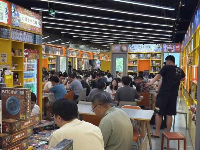 谁还在商场买东西？我们在北京有了新发现