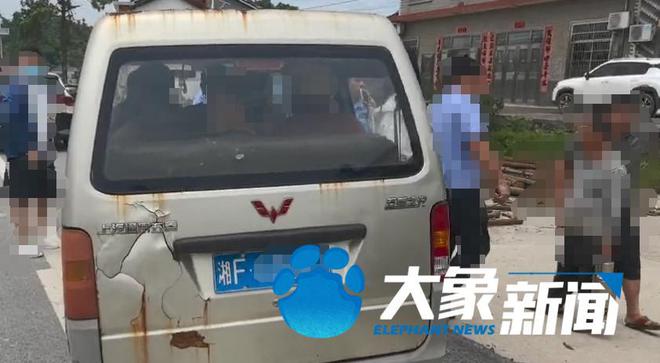 湖南临湘再现“黑砖厂”，利用智障人员做砖，不给工钱，详情可怕