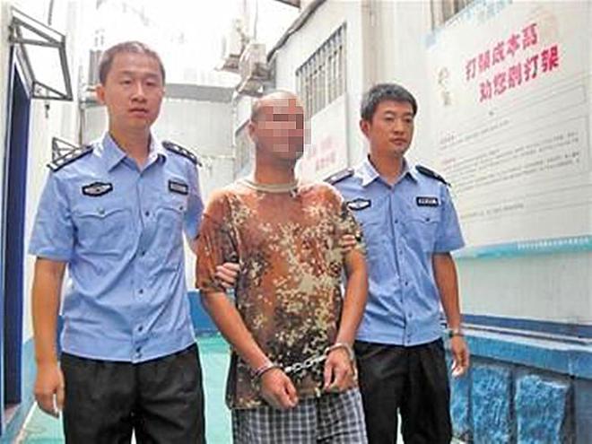 男子足浴店598元洗脚，被女技师控告强奸，男子的姐姐发声了