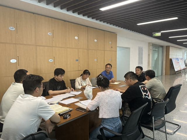 规范城管执法 他们开展疑难案件分析研讨