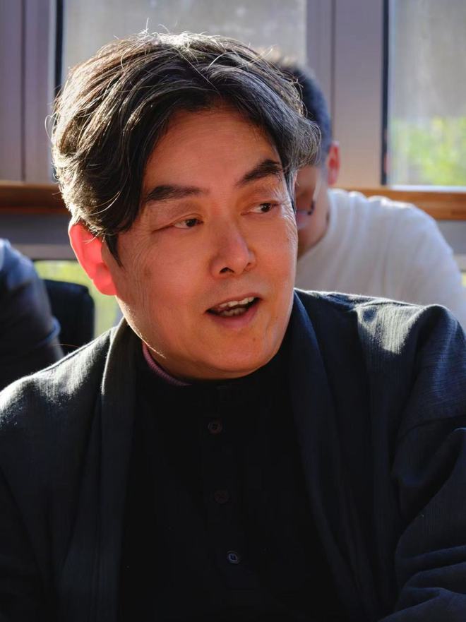 “上海高考作文太难”上热搜，出处作者身份曝出并回应，网友热议