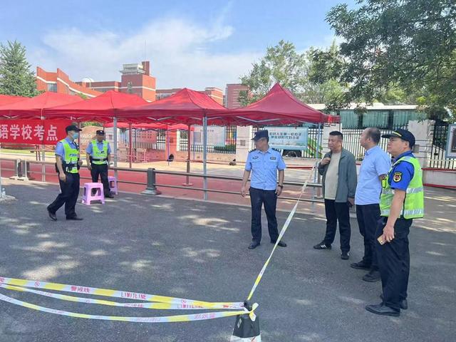 郑州市高新区加强考场周边静态交通管理 为考生保驾护航