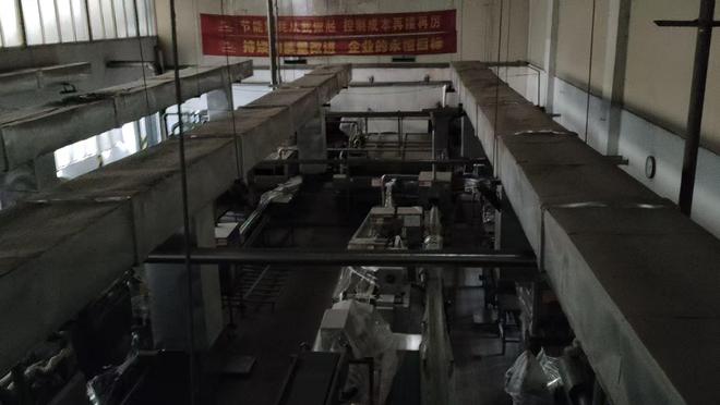 娃哈哈陕西工厂停产追踪：员工强制转签后收入锐减，同一厂区内上班已属不同企业