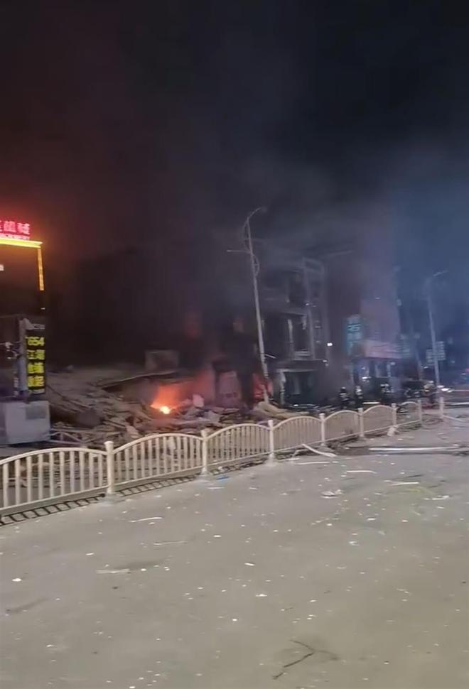 南安一楼房突发爆炸倒塌，致2死5伤，一死者为高考女生，详情曝出