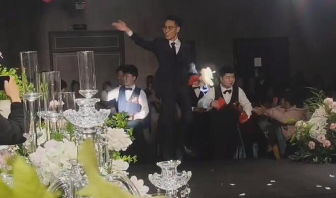 年轻人“整顿”婚礼花样多 婚庆市场迎新机