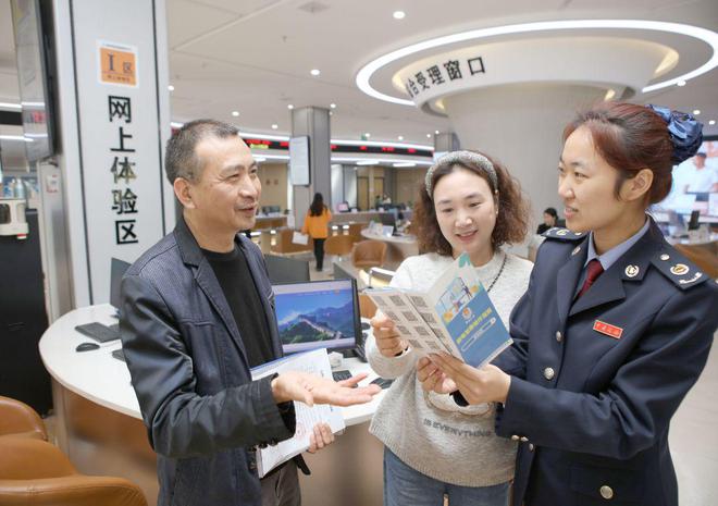 强化纳税缴费信用管理 新规即将实施