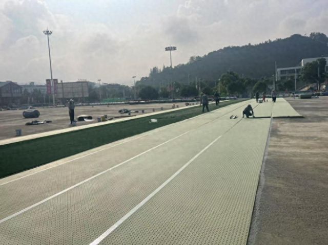 洪水退去后：公益助力村超赛场重生，重建不止是足球场更是信心